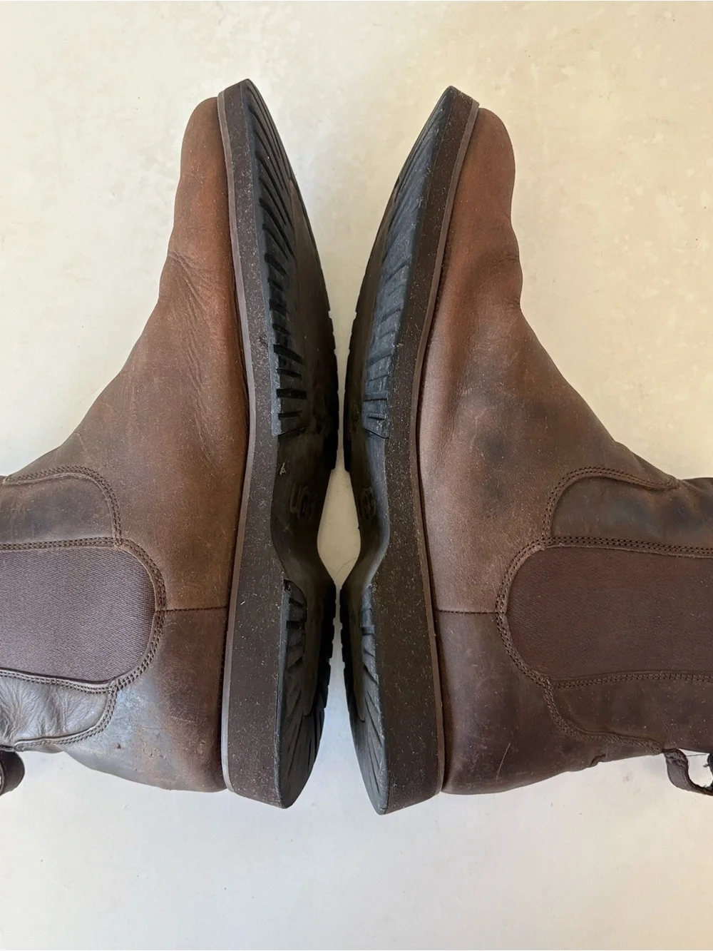 UGG Men's Biltmore Chelsea Boots Brown Leather Mens Size 10.5 Waterproof 1007995